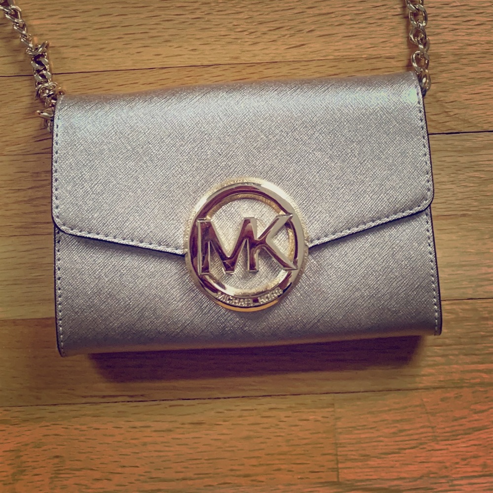 MK Hudson Crossbody Clutch Handbag Phone Wallet